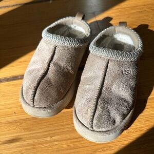 UGG Kids Tazz Sand Slippers
